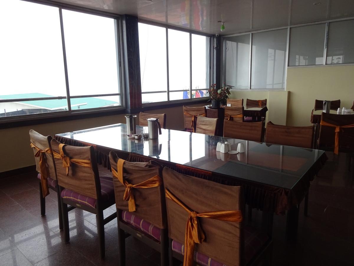 Jain Group Hotel Royal Residency Gangtok Exterior photo